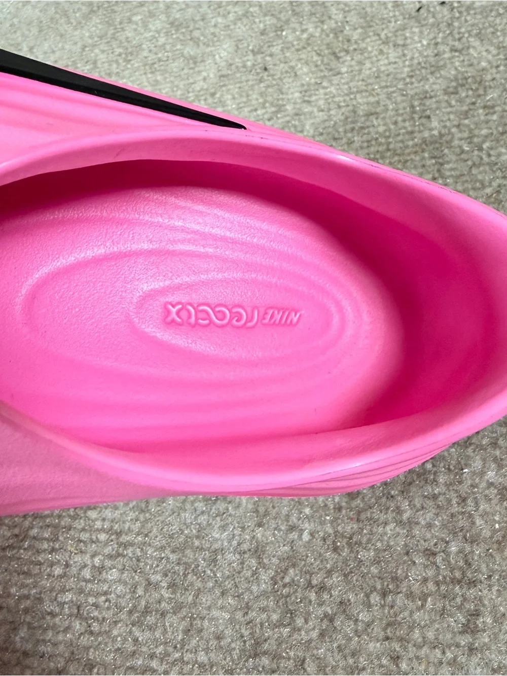 Youth Nike ReactX Rejuven8 Kids Size 5Y Hot Pink Spell Recovery Slip On Clogs